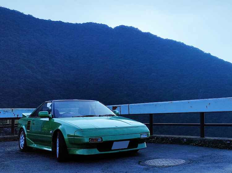 MR2のドライブ・深山ダム・早朝ドライブに関するカスタム事例の投稿画像1枚目