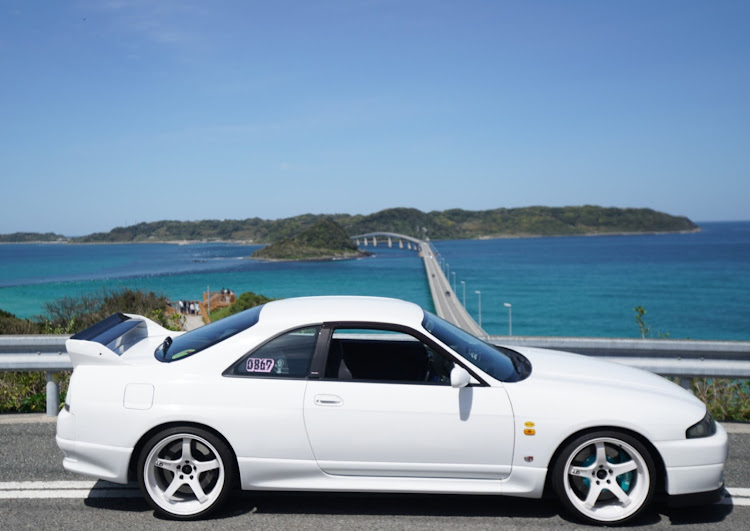 スカイライン GT-Rの愛車の横顔・山口ツーリング・角島大橋コラボ・夕陽と海と愛車に関するカスタム事例の投稿画像1枚目