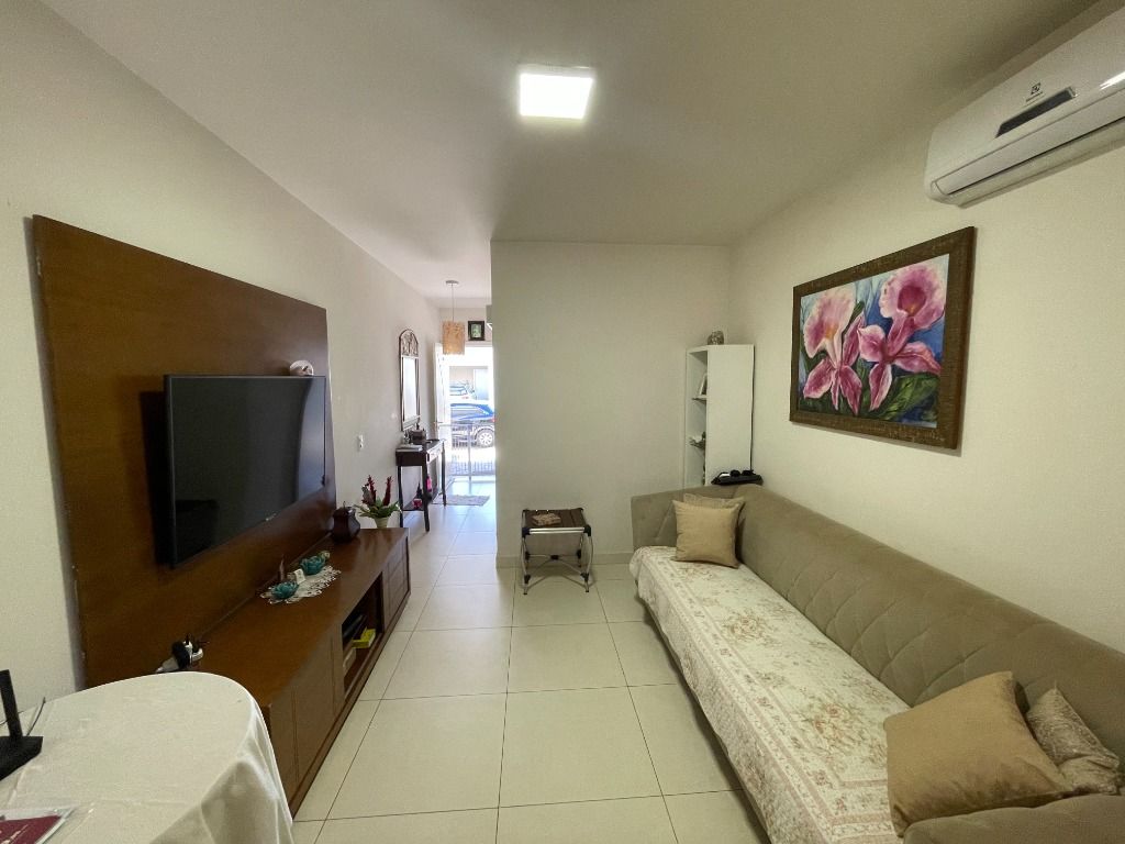 Casa com 3 dormitórios à venda, 145 m² por R$ 790.000,00 - Beija-Flor II - Uberaba/MG