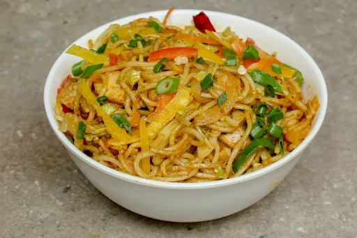 Veg Singapuri Paneer Noodles