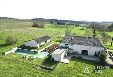 House with pool and terrace 9