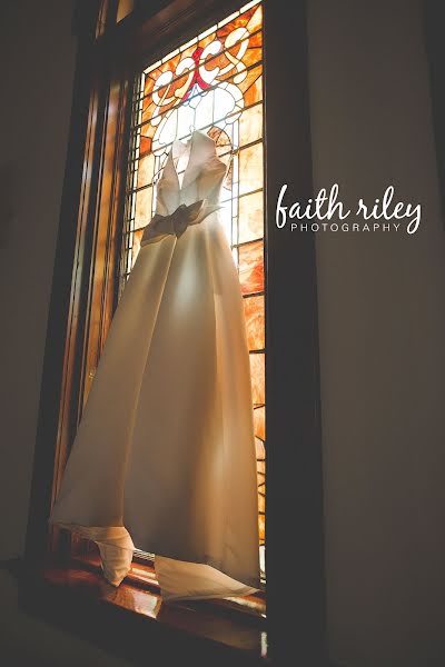 Nhiếp ảnh gia ảnh cưới Faith Riley (faithriley). Ảnh của 9 tháng 9 2019