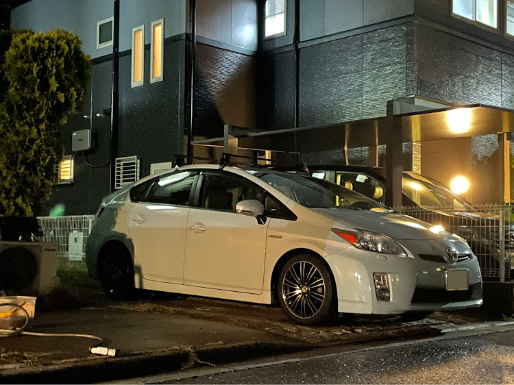 プリウスの30プリウス前期・TOYOTA・給油口ステッカー・US仕様に関するカスタム事例の投稿画像1枚目