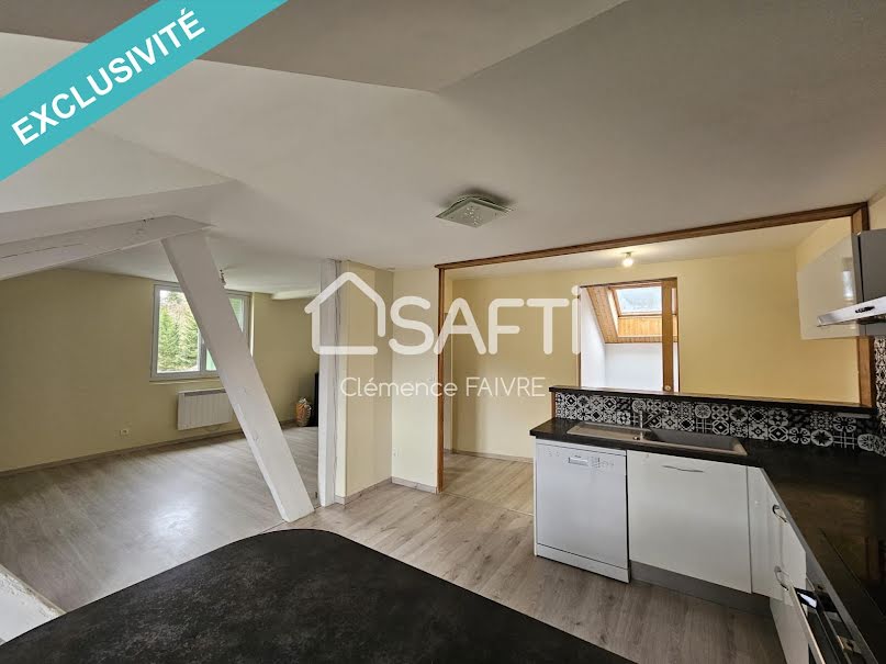 Vente appartement 4 pièces 131 m² à Clairvaux-les-Lacs (39130), 188 000 €