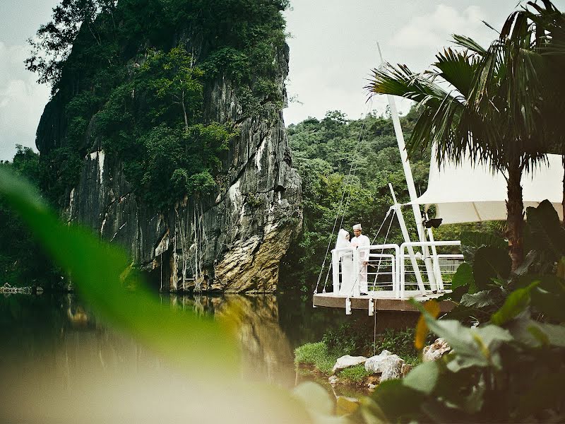 Fotógrafo de casamento Mohd Syazwan Md Rodzi (qasihlegion). Foto de 4 de fevereiro 2014