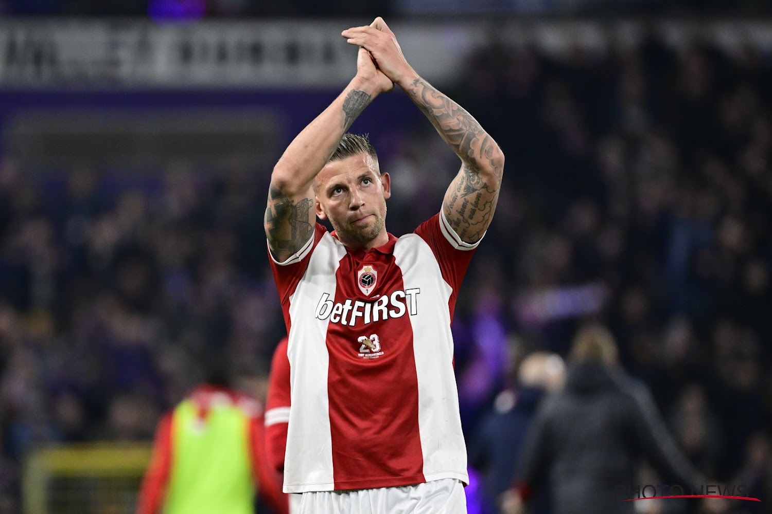 Furious Alderweireld is less precise than his coach: “Someone in the van will decide next…” – Football News