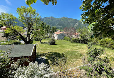 Maison avec terrasse 1