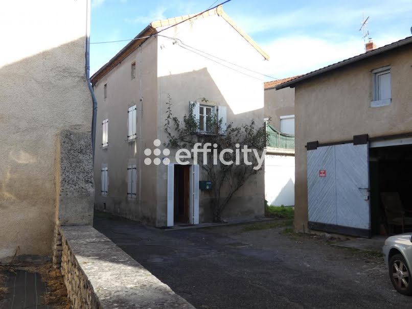 Vente maison 4 pièces 67 m² à Gannat (03800), 55 900 €