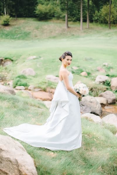 Fotógrafo de casamento Aleksandra Sashina (alsefoto). Foto de 26 de junho 2017