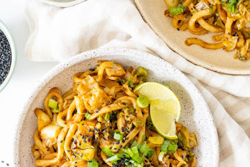 Vegan Udon Noodle Cabbage Stir Fry