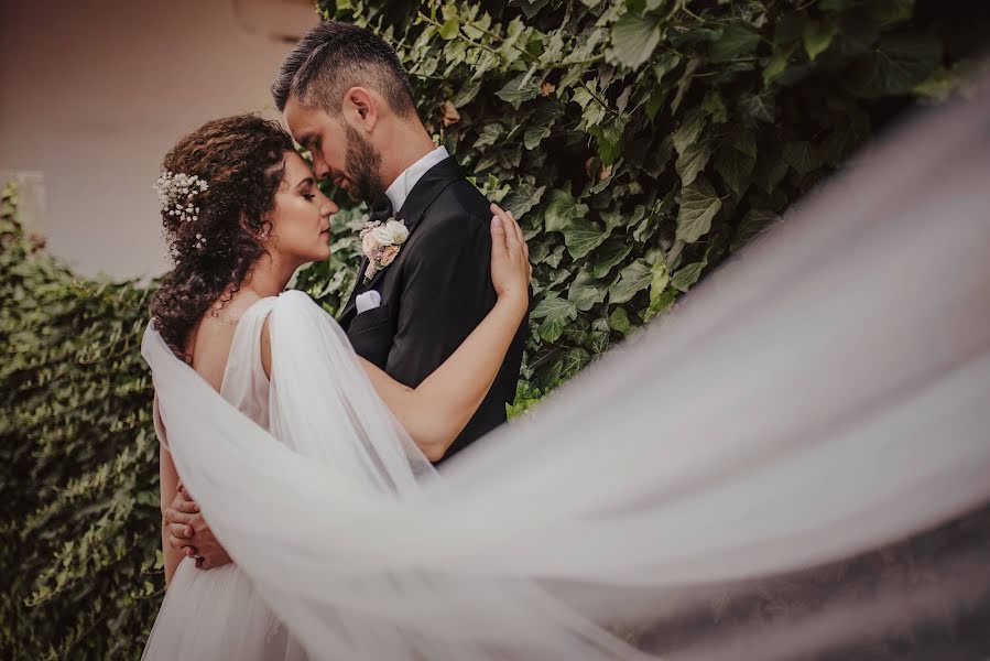 Svatební fotograf Luciana Varga (lucianavarga). Fotografie z 12.července 2019