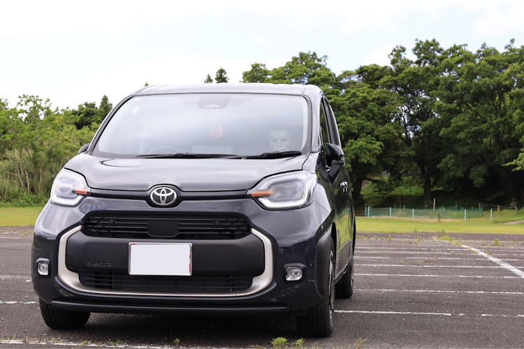 ZR-VのZR-V e:HEV・EOS RP・地域みまもり隊C.M.T・どっかその辺見守り・オールジャンルMTに関するカスタム事例の投稿画像12枚目