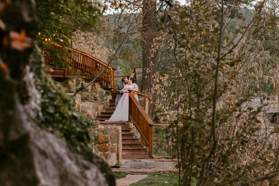 Wedding photographer Kari Geha (karigeha). Photo of 8 September 2019