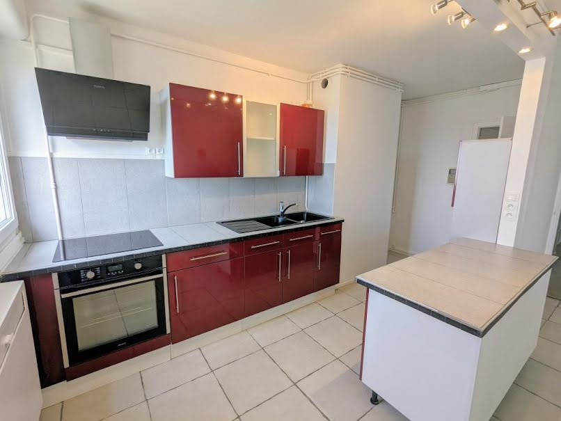 Location  appartement 3 pièces 59 m² à Orleans (45000), 750 €