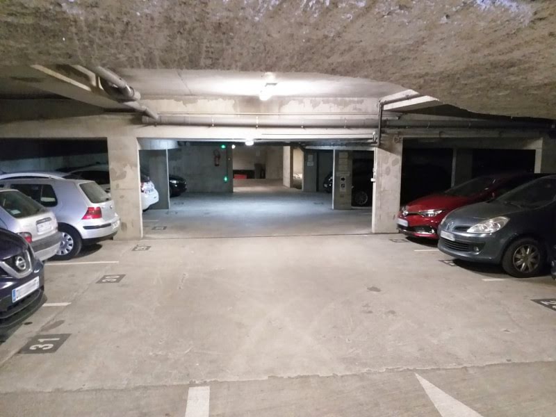 Location  parking  12 m² à Lyon 3ème (69003), 132 €