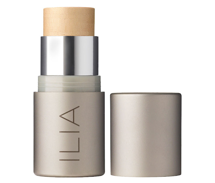 Ilia Illumiator in Warm Gold