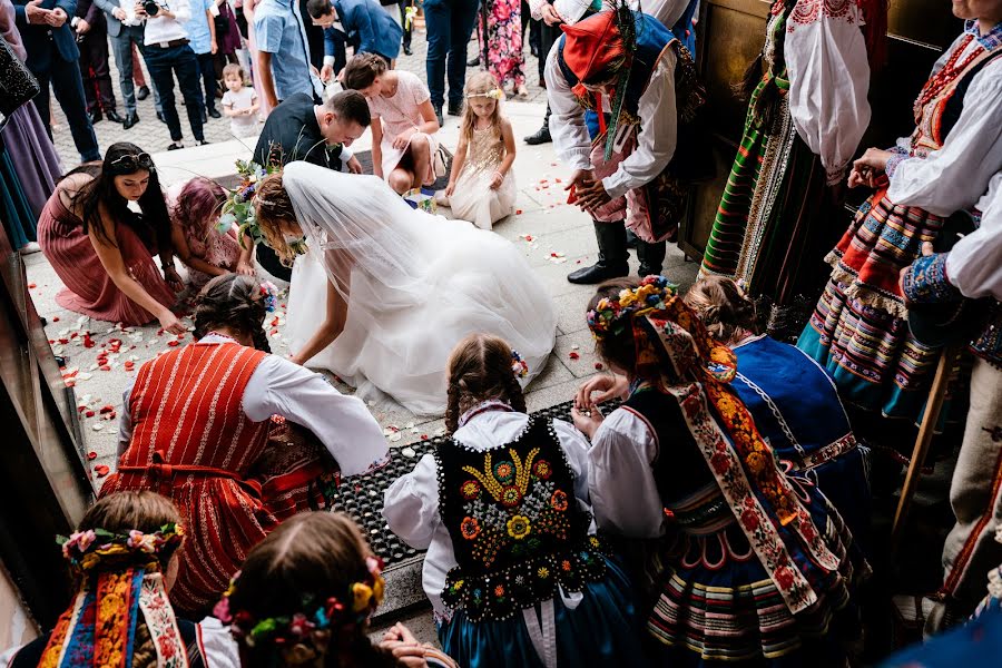 Fotógrafo de casamento Szymon Zabawa (whiteandlight). Foto de 24 de março 2023