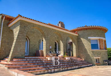 Villa 18