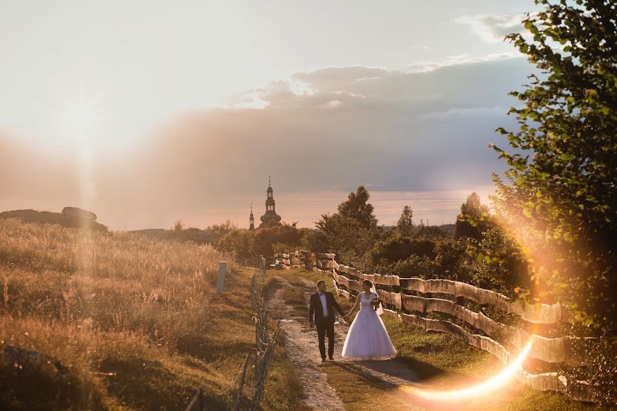 Hääkuvaaja Marcin Skura (msphotodesign). Kuva otettu 1. elokuuta 2020