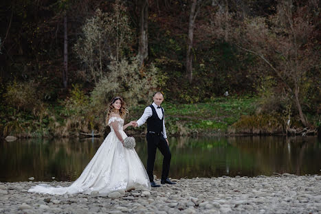 Fotografo di matrimoni Markіyan Nikolishin (nmarky). Foto del 10 febbraio 2020