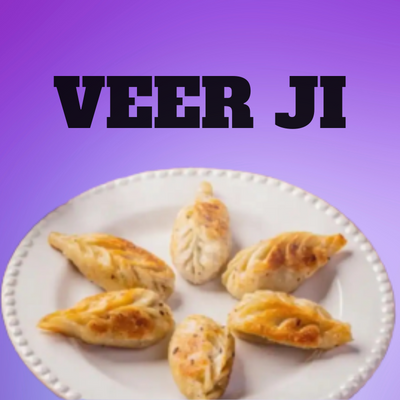 Pan Fried Paneer Momos [ 6 Pcs ]