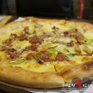 Pizza Factory 披薩工廠