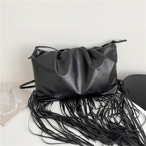 Title 8, Womens Large Capacity Tassel Shoulder Crossbod...