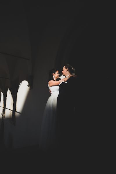 Fotografo di matrimoni Marcin Sidor (fotografiaemocji). Foto del 15 marzo 2021