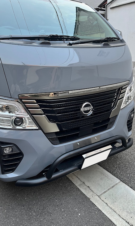 NV350キャラバンのバンパーガード・足回り・フューエルキャップ・ペダルカバー・ボディラインに関するカスタム事例の投稿画像1枚目
