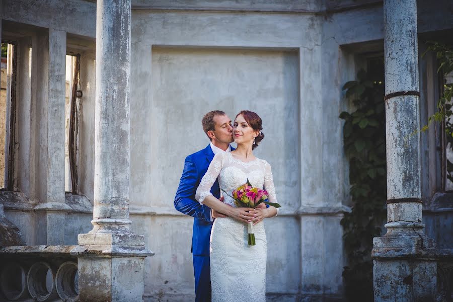 Fotografo di matrimoni Yuliya Bulash (julia-gemini). Foto del 30 agosto 2015