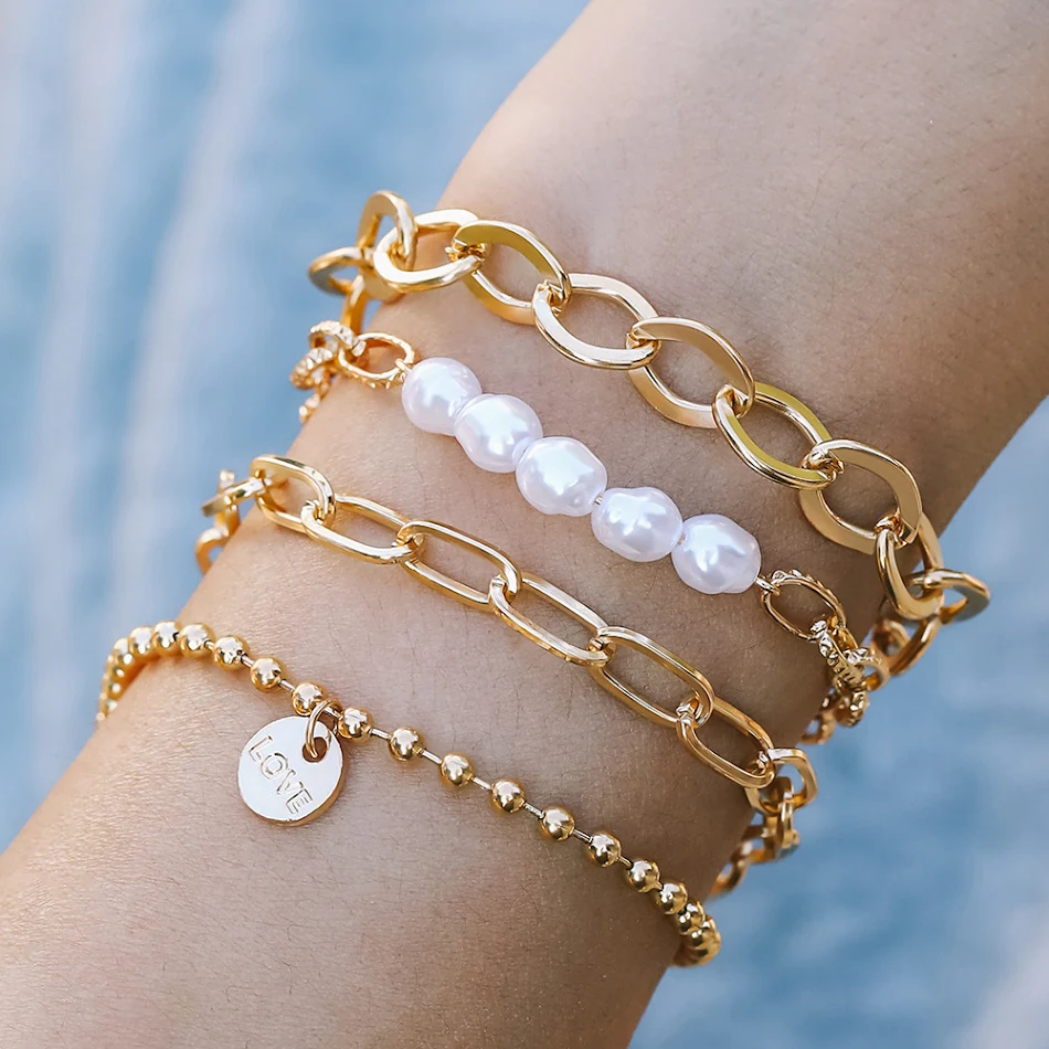 Fashion Dikke Ketting Engelse Letters Liefde Combinatie Armband, een stijlvolle armband om liefde te tonen, perfect als cadeau voor een bijzonder persoon