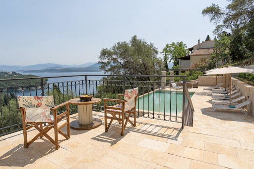 Villa avec piscine et jardin 5
