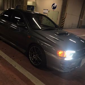 インプレッサ WRX GC8