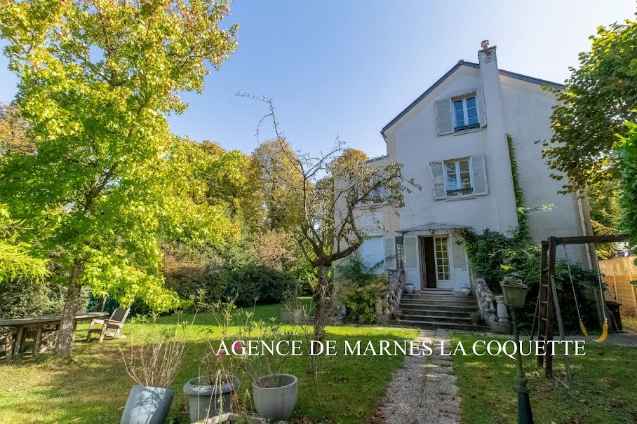 Vente maison 11 pièces 250 m² à Ville-d'Avray (92410), 1 350 000 €