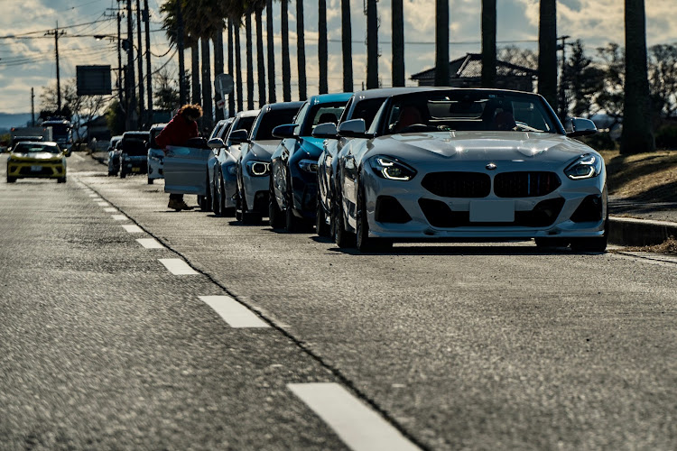 3シリーズ セダンのbmwオフ会・昨日は寒かった💦・2週連続は身体に悪い😅・色々なタイプのBMWは新鮮だぁ😁に関するカスタム事例の投稿画像2枚目