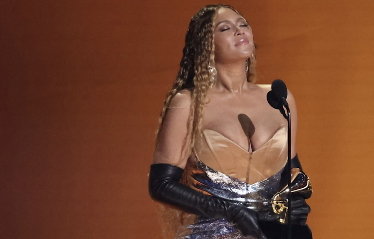 Beyoncé gets emotional on stage accepting record-breaking award