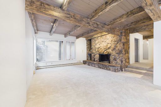 Apartment 4