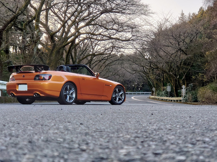 S2000のオレンジの魔術師・リフレッシュメンテを一気にプレイバック・駐車枠ぴったり選手権・さむい・ありがたいです。に関するカスタム事例の投稿画像1枚目