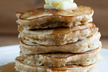 Cinnamon Oat Pancakes