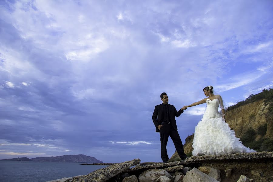 Fotografer pernikahan Luis Guarache (luisguarache). Foto tanggal 30 April 2015