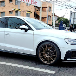 RS3 セダン