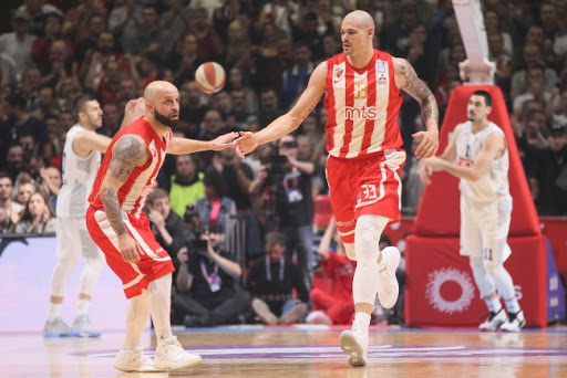 Zvezda ponovo ubedljiva protiv Budućnosti, na korak od titule