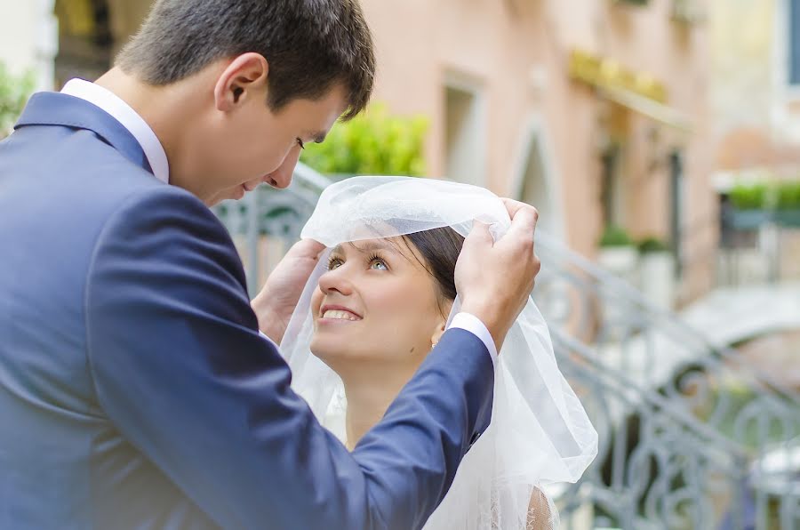 Fotografo di matrimoni Kseniya Sannikova (fotografa). Foto del 16 ottobre 2015