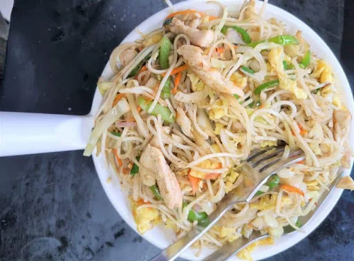 Chicken Hakka Noodles