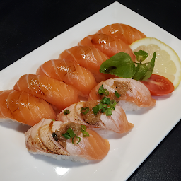 Atlantic Nine Sushi (9 pcs)