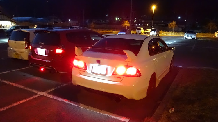 フィットのVTEC・フィット・FD2・typeR・スノボーに関するカスタム事例の投稿画像1枚目