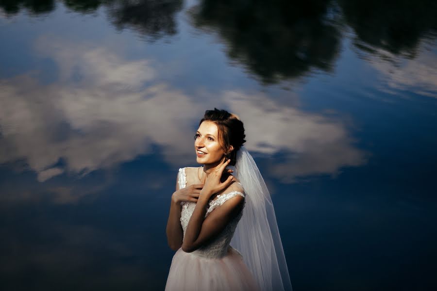 Fotógrafo de bodas Misha Shuteev (tdsotm). Foto del 10 de abril 2019