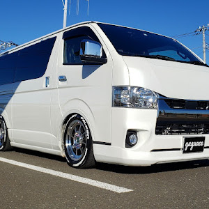 ハイエースバン TRH200V