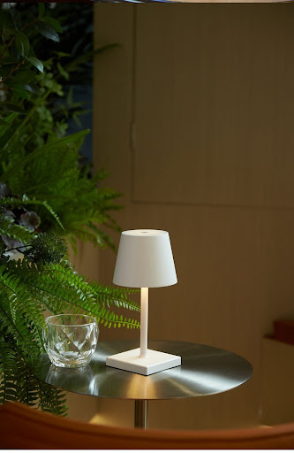 Title 1, POLDIN Moderne LED tafellamp voor hotel of bar,...