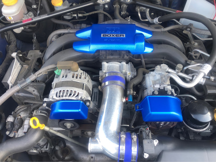 BRZの自家塗装缶スプレー・ひまつぶし・色々カバー・青・DIYに関するカスタム事例の投稿画像1枚目